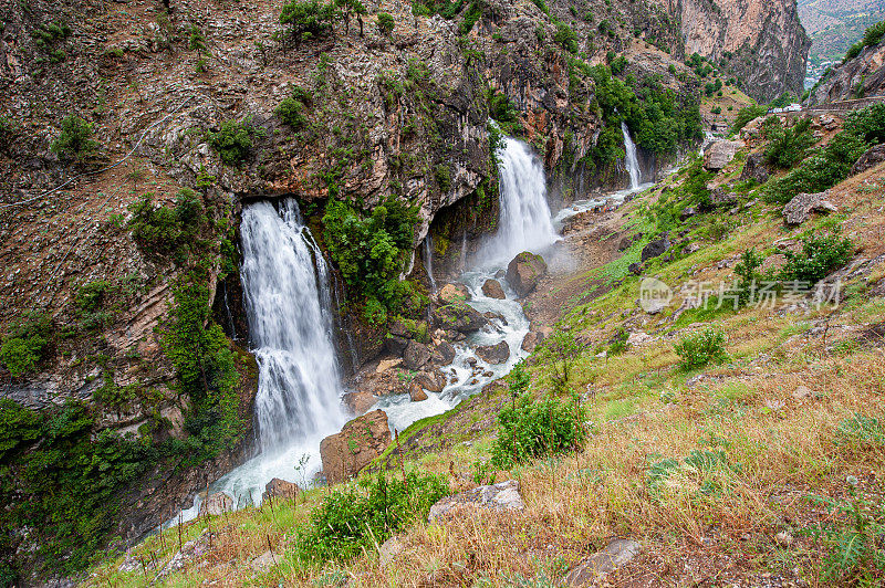 Aladağlar国家公园的kapuzba<e:1>瀑布